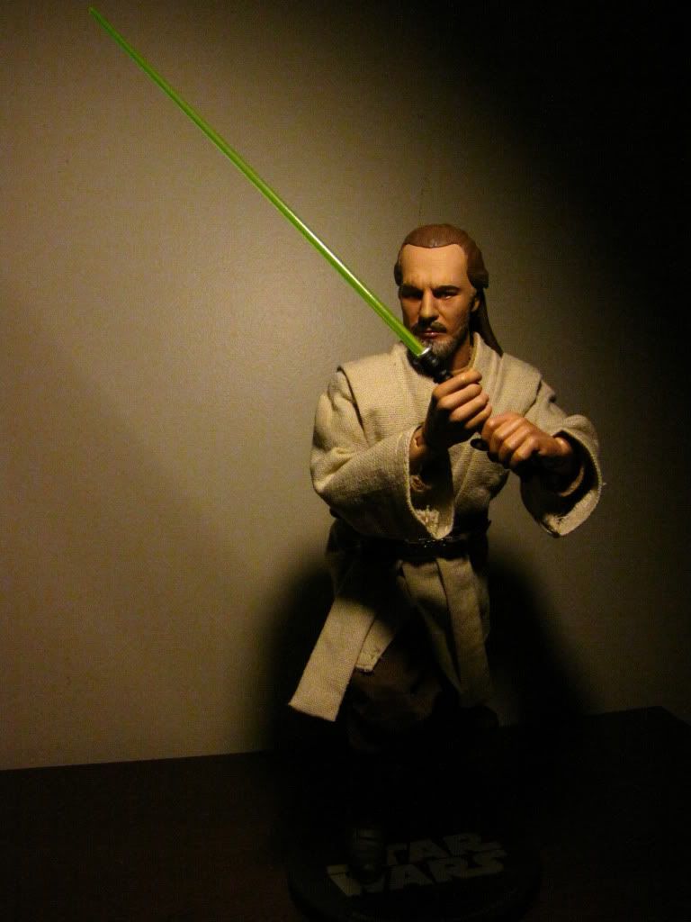 sideshow collectibles qui gon jinn